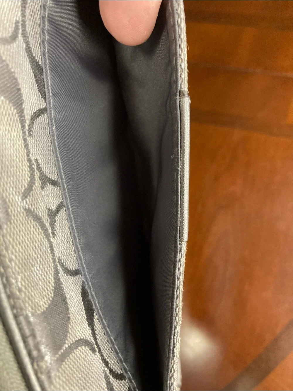Coach Julia Op Art Y2K Metallic Signature Accordion Zip Around Wallet LIKE NEW